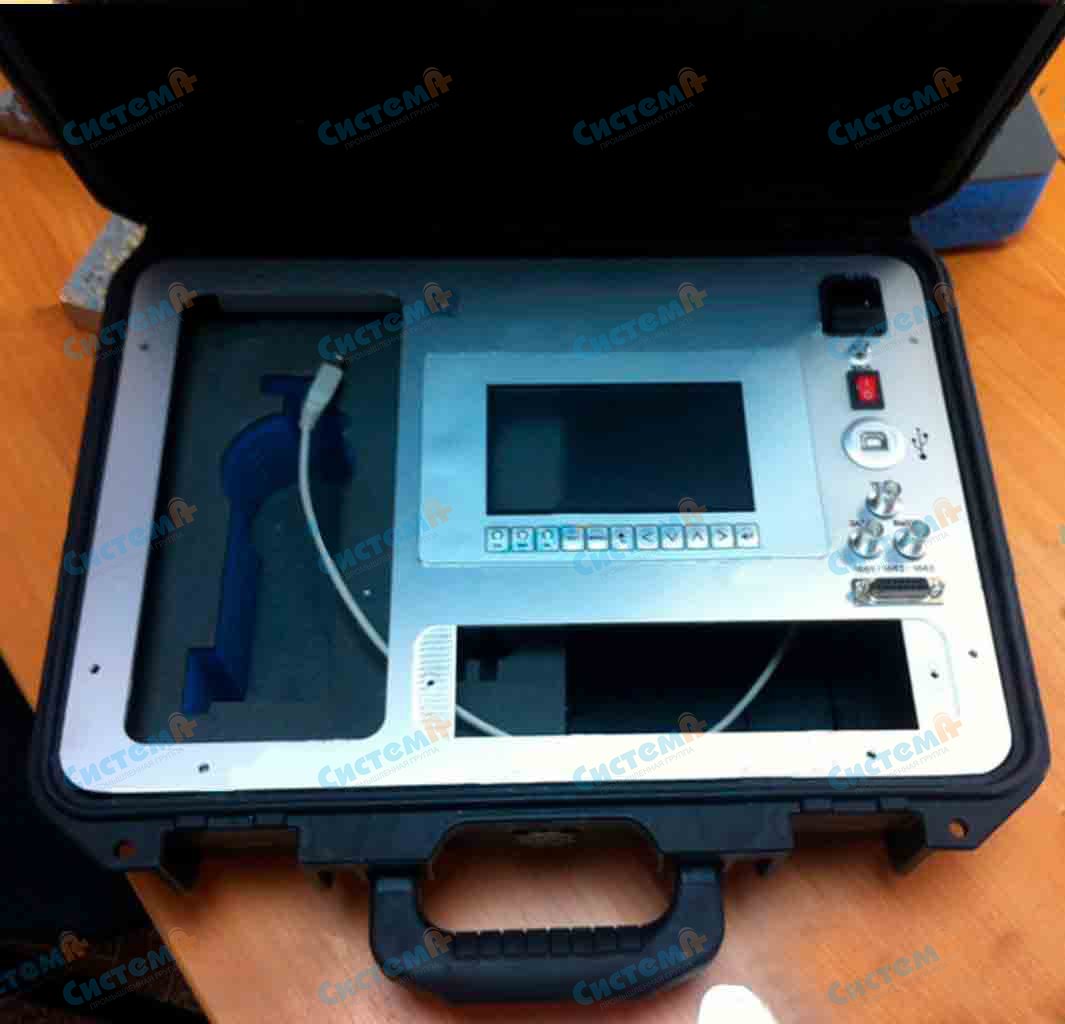 Ложемент в кейсе для хранения и транспортировки прибора